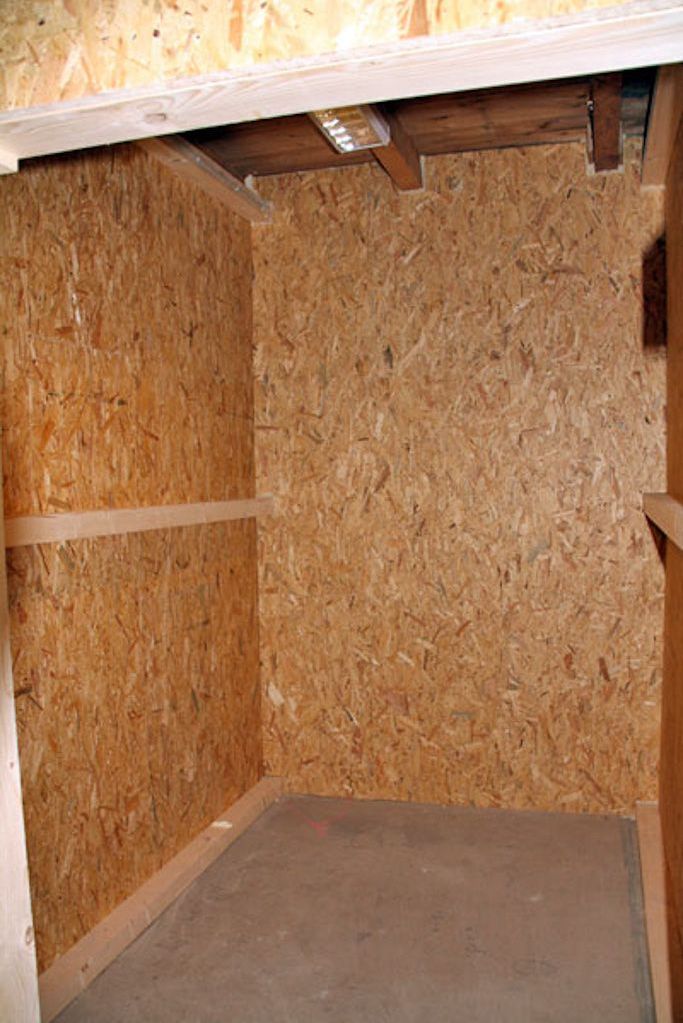 Lagerbox 9 von innen