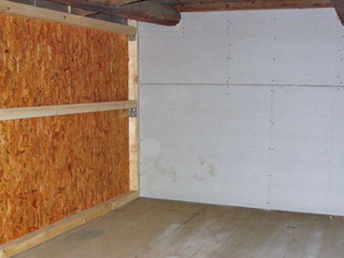 Lagerbox 11 von innen